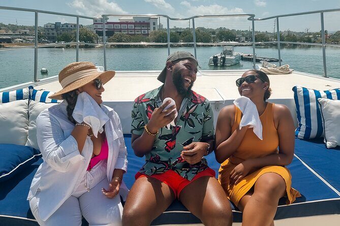 Sunset Deluxe 2-Hour Private Charter in Montego Bay, Open Bar - Introduction
