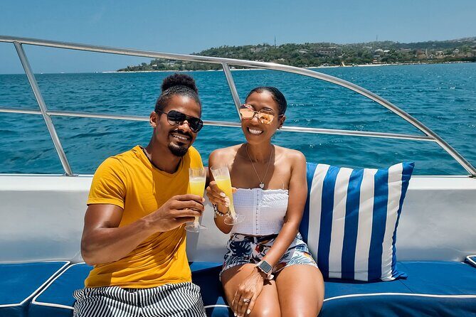 Sunset Deluxe 2-Hour Private Charter in Montego Bay, Open Bar - A Deep Dive into the Experience