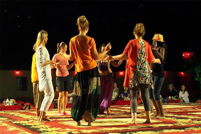 Sunset Desert Safari Dubai With BBQ Dinner - Reviews