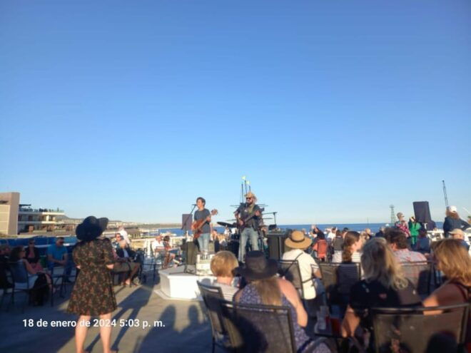 Sunset Dinner Tour - Transportation and Pre-Cruise