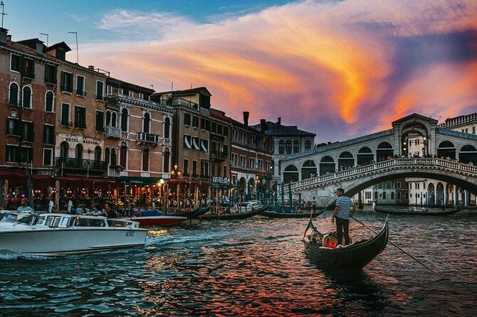 Sunset Gondola in Venice: Shared Gondola Ride - Good To Know