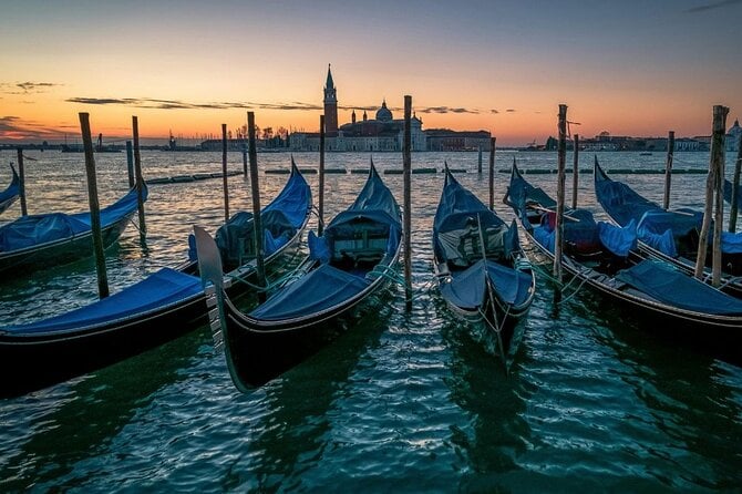 Sunset Gondola in Venice: Shared Gondola Ride - Reviews