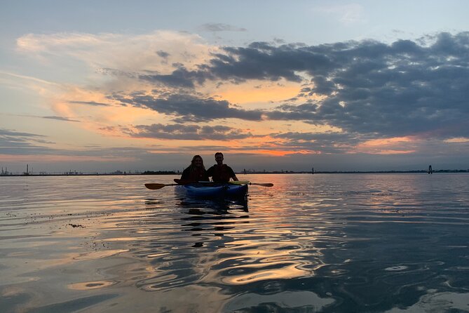 Sunset Kayak Class in Venice: Advanced Training in the City - Physical Fitness and Skill Level Required