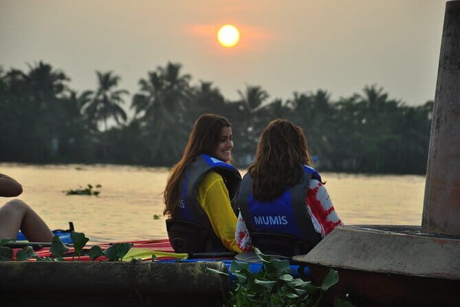 Sunset Kayaking in Hidden Alleppey Backwater Routes - Practical Details & Considerations
