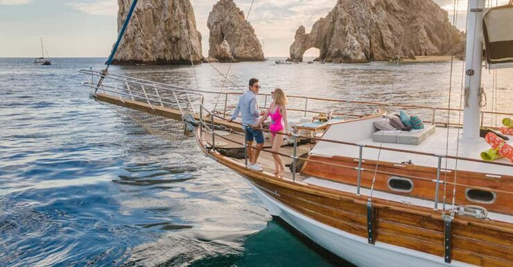Sunset on a Sailboat + Dinner With Views of the Cabo Arch - Highlights of the Experience