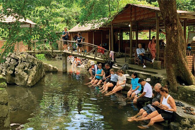 Sunset on Lan Ha Bay one of the most beautiful bay in the world - FAQ