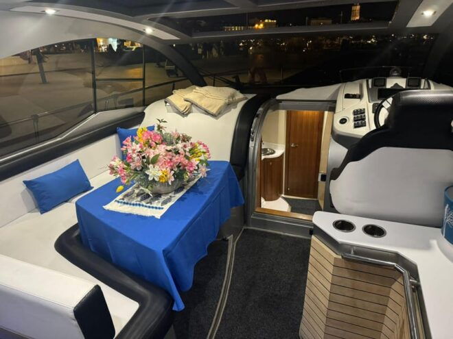 Sunset Panoramic Cruise With Drinks and Nighttime Dip - Refreshments and Amenities