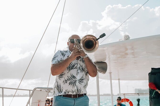 Sunset Party at Isla Mujeres! Round Transportation from Cancun - FAQ