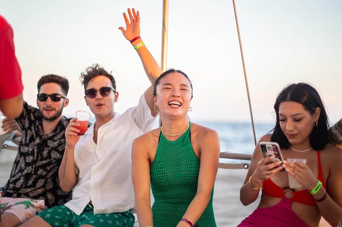 Sunset Party Cruise in Los Cabos Aboard the Pez Gato - What To Expect