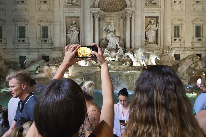 Sunset Rome City Tour With Trevi Fountain Pantheon Navona Square - Tour Itinerary