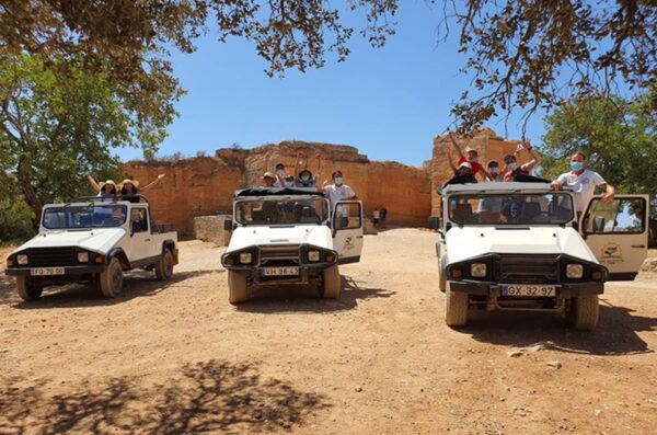 Sunset Safari in the Algarve Mountains - Duration and Languages
