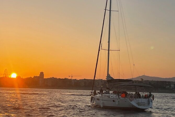 Sunset Sailboat Tour Along the Coast With Open Bar - Coastal Scenery