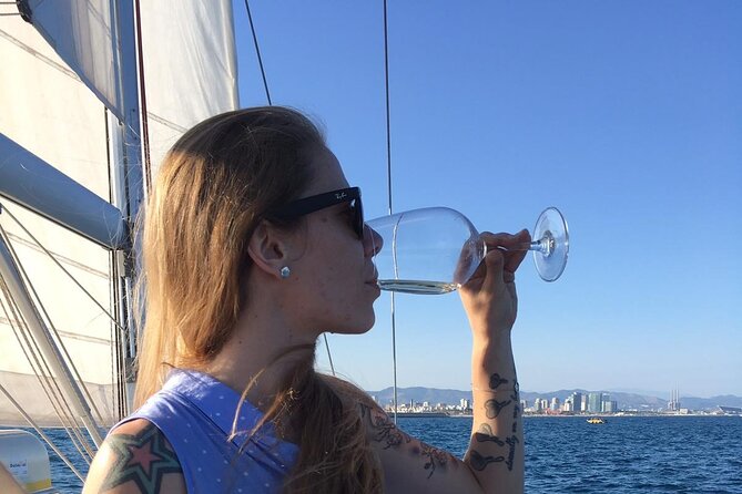 Sunset Sailboat Tour Along the Coast With Open Bar - Sunset Views