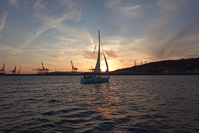 Sunset Sailing Experience With Live Sax Music in Barcelona - Easy Identification of Hosts and Boat