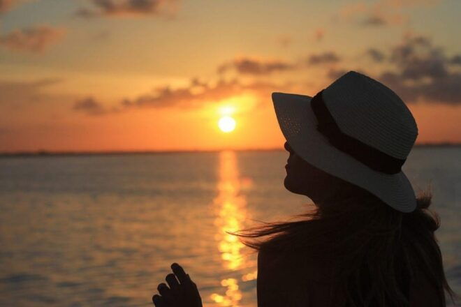 Sunset Sailing to Isla Mujeres With Cancún Transfer - Meeting Point and Parking