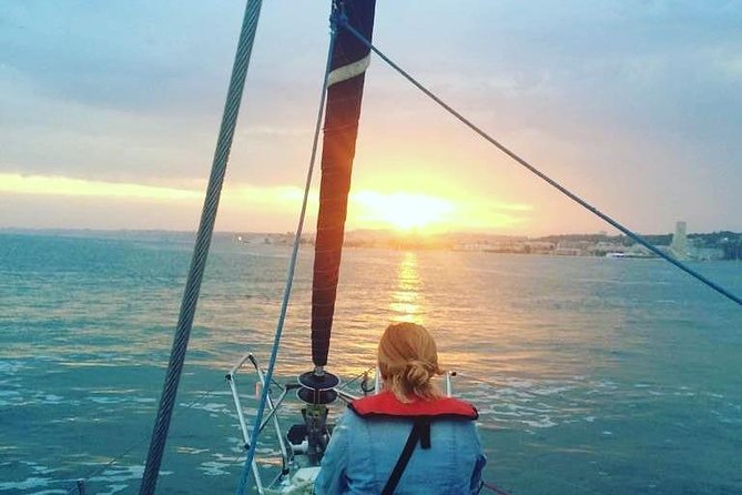 Sunset Sailing Tour On The Tagus River - Additional Information and Pricing
