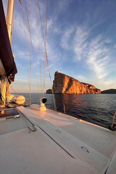 Sunset Sailing Trip Along Alghero Coastline With Apéritif - Tips for an Enjoyable Experience