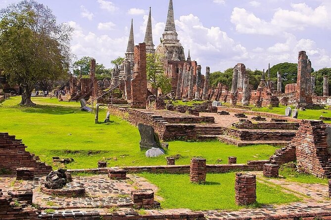 Sunset Selfie Boat Ride at Ayutthaya With a World Heritage Reside - Boat Ride Details