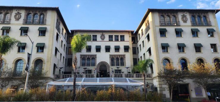 Sunset Strip True Crime and Haunted Tales Walking Tour - Notable Landmarks and Locations