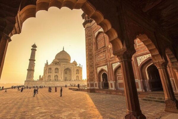Sunset Taj Mahal Tour With Skip-The-Line & Lateral Entry - Hassle-Free Pickup Service