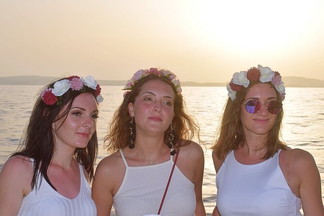 Sunset Tour Mallorca: Sunset Boat Trip With Music & Good Atmosphere - Overview and Inclusions