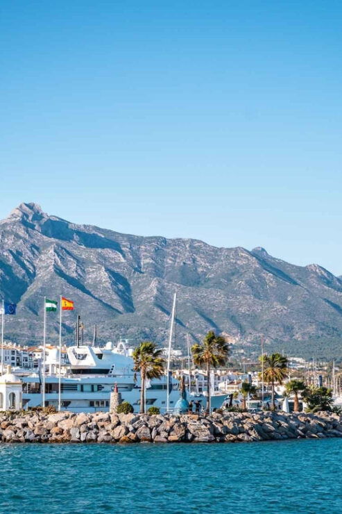 Sunset Tour or Walk Along Puerto Banús Beach, Marbella - Booking Information