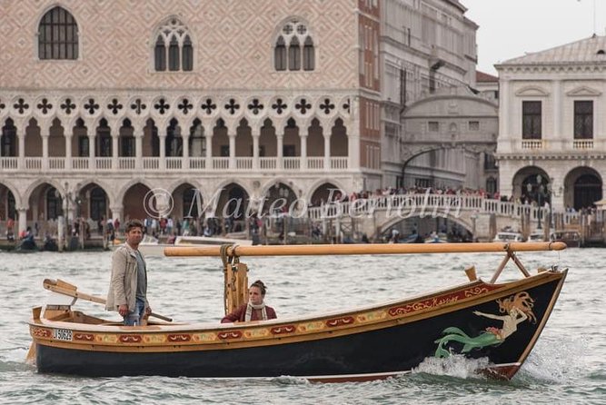 Sunset Traditional Boat Tour With Prosecco - Whats Included