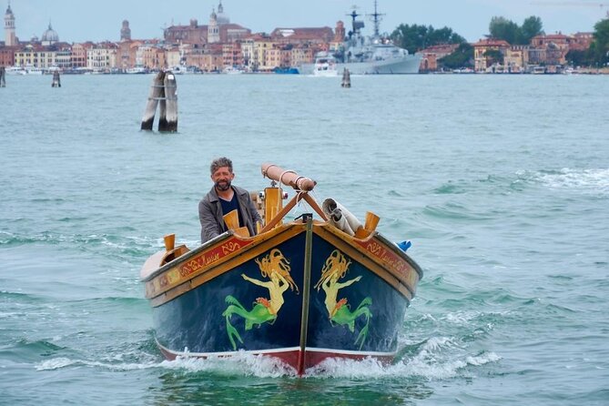 Sunset Traditional Boat Tour With Prosecco - Meeting and Pickup Details