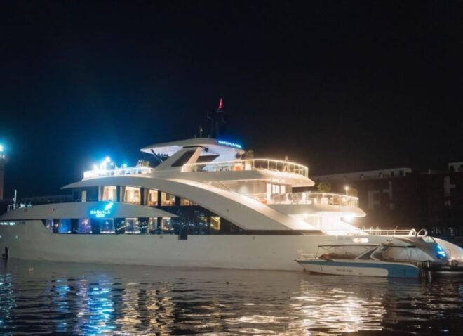 Sunset View & Halong Bay Night Trip - Dining on Luxury Yacht - Highlights and Features