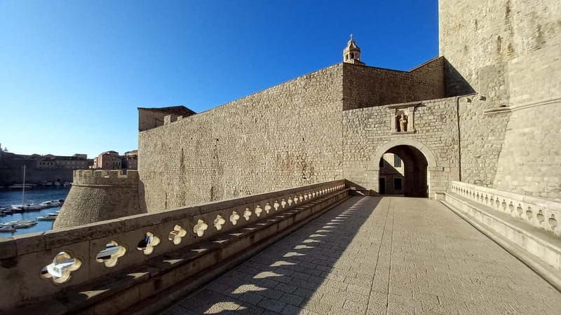 Sunset Wall Walk: 75-Minute Guided Tour & Free Exploration - Introduction: A Unique Take on Dubrovnik’s Famous Walls