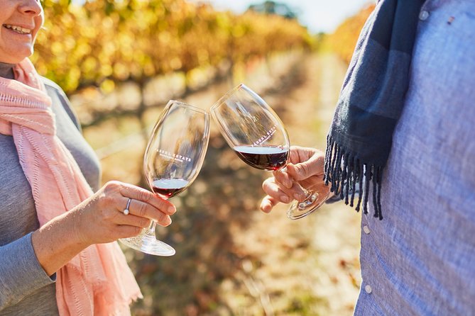 Sunset Wine Tasting Experience at Passel Estate - Duration and Maximum Number of Travelers
