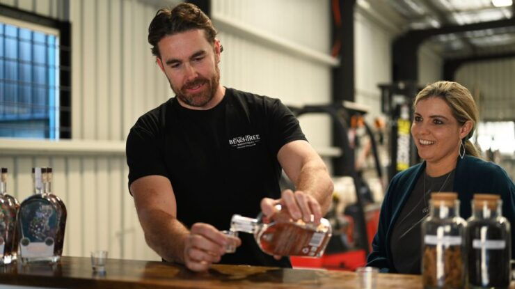 Sunshine Coast & Noosa : Distilleries Tour With Tastings - Distillery Locations & Experiences
