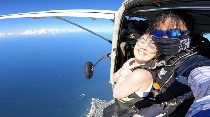 Sunshine Coast: Tandem Skydive with Beach Landing - An In-Depth Look at the Experience
