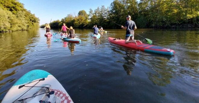 SUP Tour: View of the Esslingen Canals - Included Equipment and Services