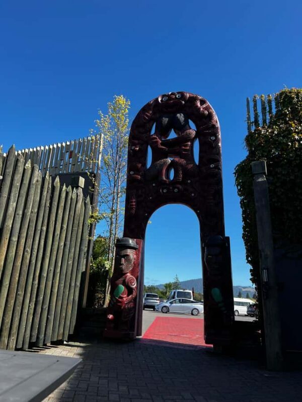 SUPER DEAL: Ruakuri Caves, Te Puia Rotorua & Blue Springs - Transportation, Timing, and Group Size