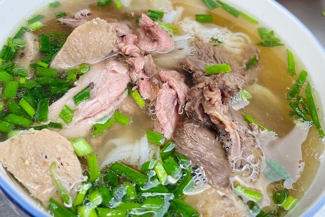 Super Niche Saigon Food Tour With Zero Tourist Insight - Tour Details