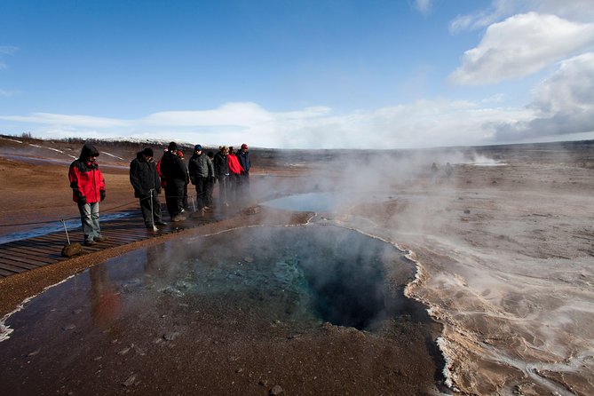 Supersaver: Golden Circle Afternoon Tour and Northern Lights Adventure by Minibus From Reykjavik - Age and Cancellation Policy