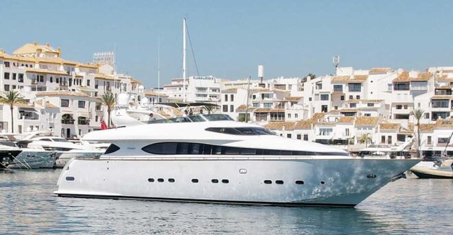 Superyacht 4 Hour Charter:12 Passengers:Drinks and Food Inc. - Inclusions and Amenities