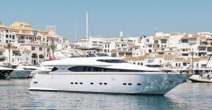 Superyacht 8Hour Charter:12 Passengers:Drinks and Food Inc. - Charter Details