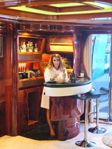 Superyacht 8Hour Charter:12 Passengers:Drinks and Food Inc. - Frequently Asked Questions