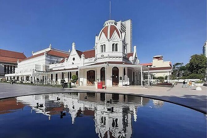 Surabaya City Tour Old Town Jeep Ride and Iconic Sites - A Deep Dive into the Surabaya City Tour