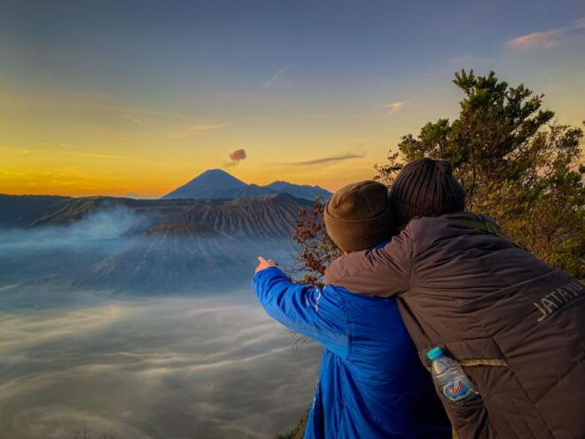 Surabaya: Discover Bromo Ijen & Tumpaksewu 4D3N - Day 1: Surabaya – Jodipan Rainbow Village - Tumpak Sewu Area