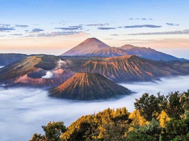 Surabaya: Explore Bromo & Ijen crater 3D2N - Detailed Breakdown of the Itinerary