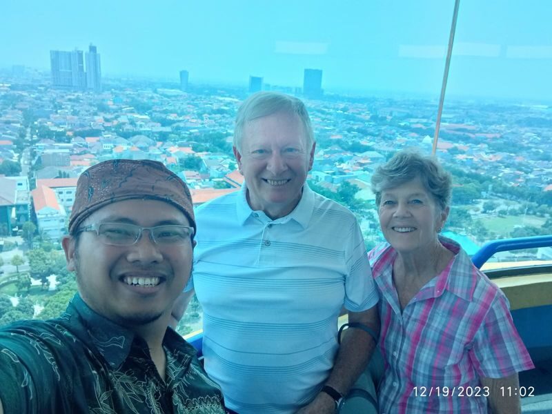 Surabaya Old City & Submarine Monument Private Half-Day Tour - Temples, old streets and local neighborhoods
