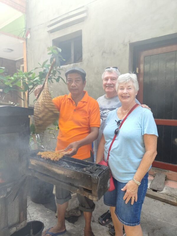 Surabaya Old City & Submarine Monument Private Half-Day Tour - Who should book this Surabaya tour?