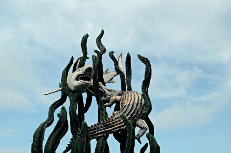 Surabaya Port: Personalized City Tour With Expert Guide - Activity Details