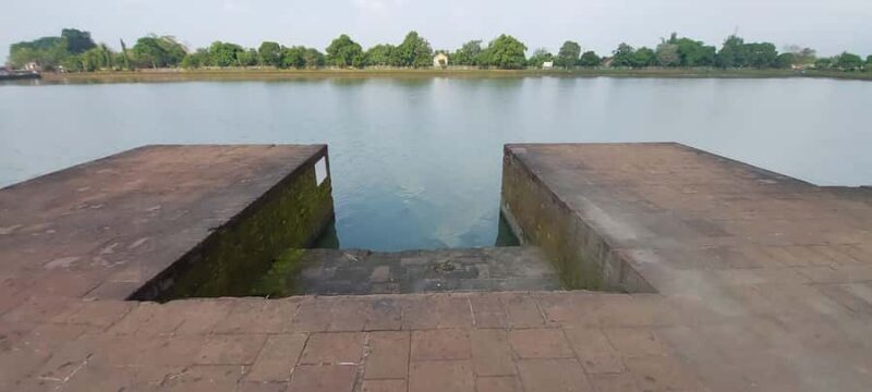 SURABAYA SHORE TOURS : TROWULAN AND SURABAYA SIGHT SEEING - An In-Depth Look at the Tour Experience