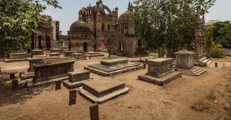 Surat- Private Car Hire With Driver for 8 Hours 80 Kms - Booking Information