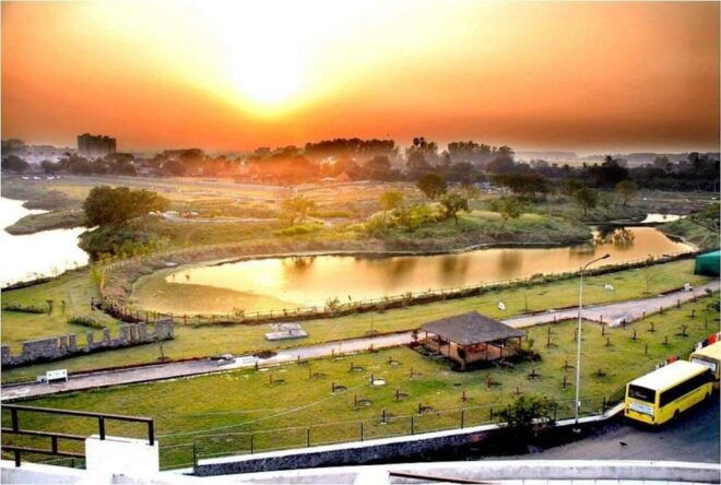 Surat- Private Car Hire With Driver for 8 Hours 80 Kms - Experience Highlights