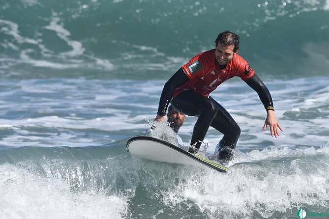 Surf Class in Famara 9:15-12:00 or 11:45-14:30 (2h Class) - Directions
